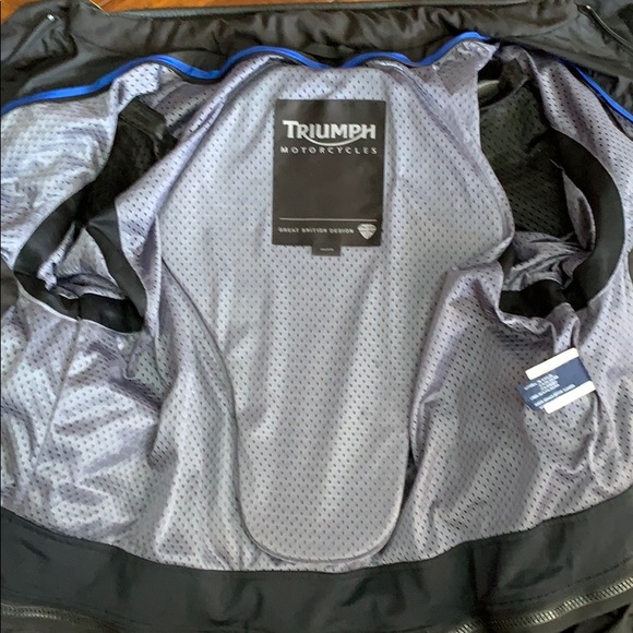 Triumph Riding Jacket - Picture 7 of 8